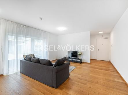 Pronájem bytu, 2+kk, 75 m²
