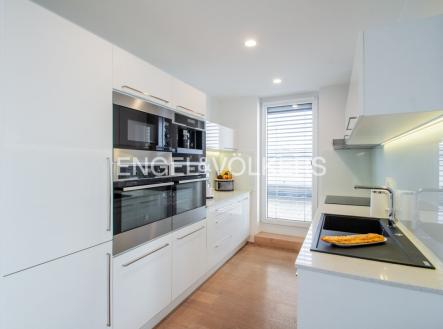 Pronájem bytu, 4+kk, 119 m²