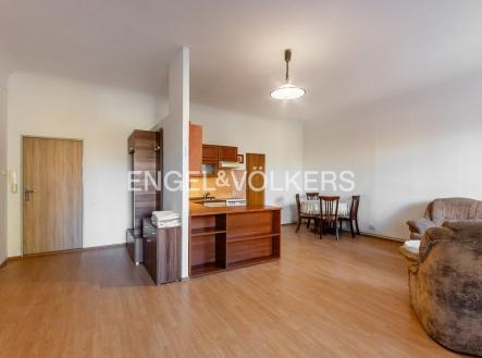 Pronájem bytu, 2+kk, 76 m²