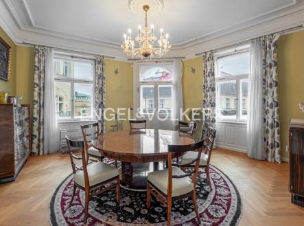 Pronájem bytu, 5+1, 184 m²