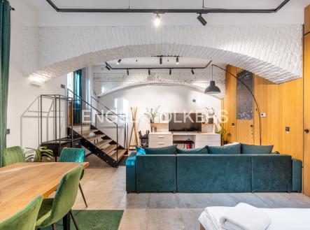 Pronájem obchodní prostor, 70 m²