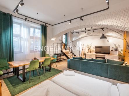 Pronájem obchodní prostor, 70 m²