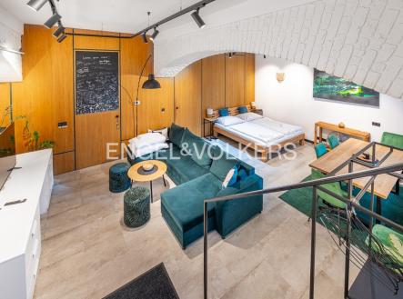 Pronájem obchodní prostor, 70 m²