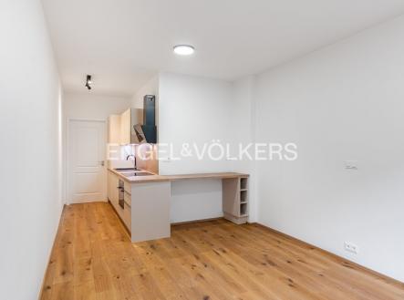 Pronájem bytu, 1+kk, 29 m²