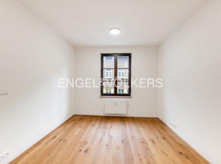 Pronájem bytu, 1+kk, 29 m²