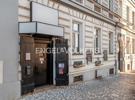 Pronájem restaurace, 250 m²