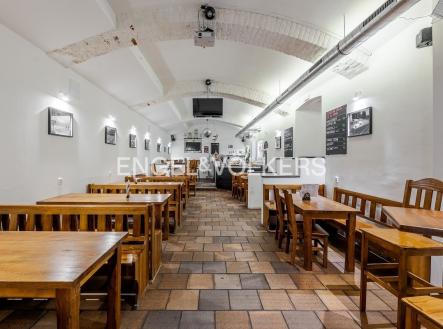 Pronájem restaurace, 250 m²