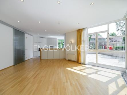 Pronájem bytu, 5+kk, 180 m²