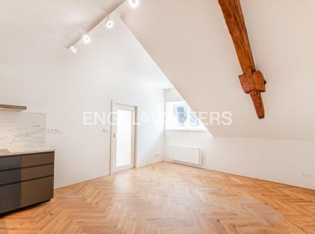 Pronájem bytu, 2+kk, 55 m²