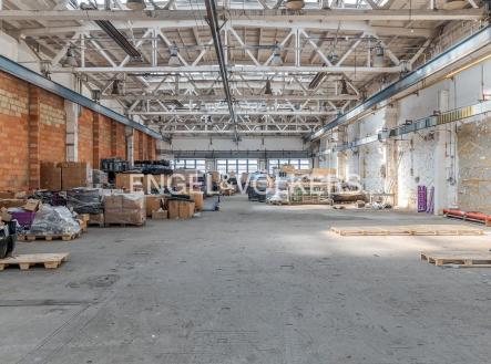 Pronájem komerčního objektu, sklad, 648 m²