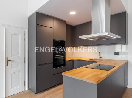 Pronájem bytu, 3+kk, 70 m²