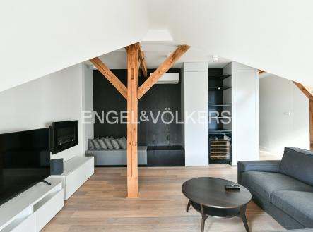 Pronájem bytu, 3+kk, 156 m²