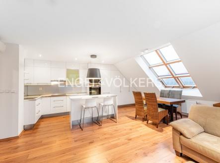 Pronájem bytu, 2+kk, 68 m²