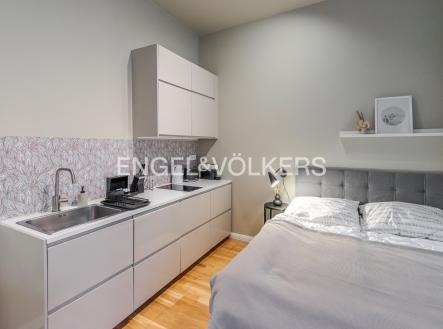 Pronájem bytu, 1+kk, 27 m²