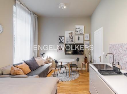 Pronájem bytu, 1+kk, 27 m²
