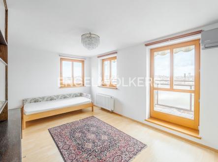 Pronájem bytu, 3+kk, 80 m²