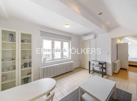 Pronájem bytu, 1+1, 38 m²