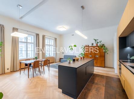 Pronájem bytu, 2+kk, 93 m²