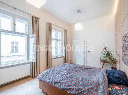 Pronájem bytu, 2+kk, 93 m²