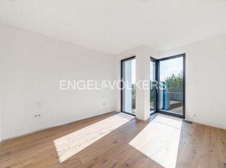 Pronájem domu/vily, 194 m²