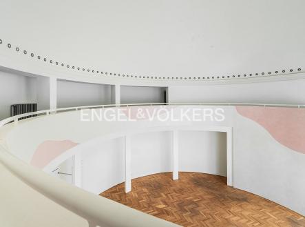 Pronájem kanceláře, 231 m²