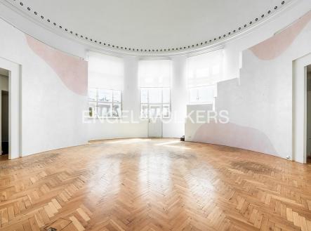 Pronájem kanceláře, 231 m²