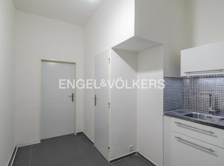 Pronájem bytu, 1+kk, 31 m²