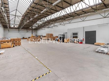 Pronájem komerčního objektu, sklad, 960 m²