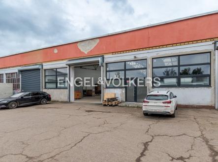 Pronájem komerčního objektu, sklad, 960 m²