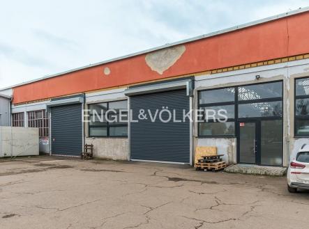 Pronájem komerčního objektu, sklad, 960 m²
