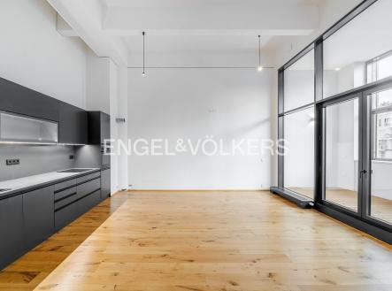 Pronájem bytu, 3+kk, 110 m²