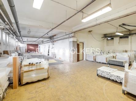 Pronájem komerčního objektu, sklad, 235 m²