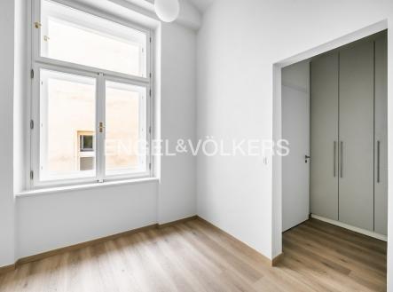 Pronájem bytu, 2+kk, 37 m²