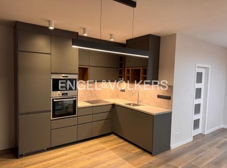 Pronájem bytu, 1+kk, 50 m²