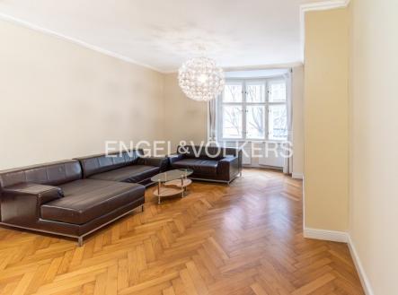 Pronájem bytu, 4+kk, 114 m²