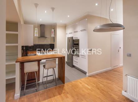 Pronájem bytu, 4+kk, 114 m²