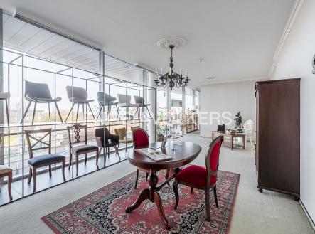 Pronájem obchodní prostor, 171 m²