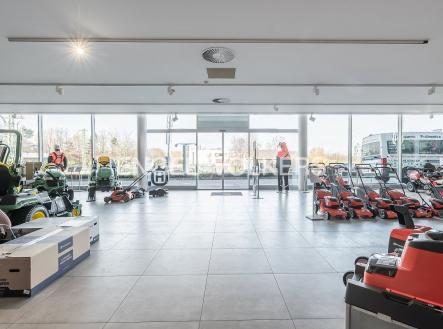 Pronájem obchodní prostor, 299 m²