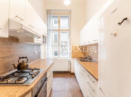 Pronájem bytu, 2+1, 92 m²