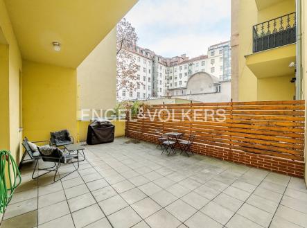 Pronájem bytu, 1+kk, 32 m²