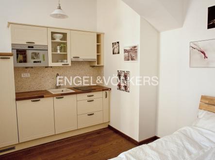 Pronájem bytu, 1+kk, 32 m²