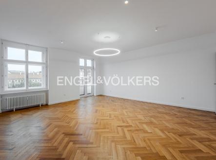 Pronájem bytu, 3+1, 126 m²