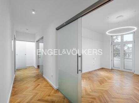 Pronájem bytu, 3+1, 126 m²