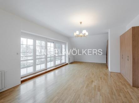 Pronájem domu/vily, 350 m²