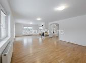 Pronájem domu/vily, 400 m²