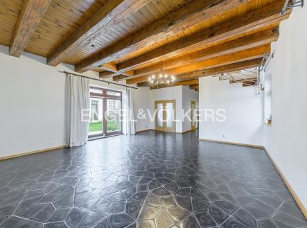 Pronájem bytu, 4+kk, 170 m²