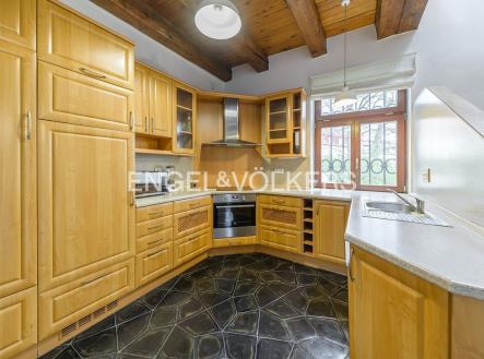 Pronájem bytu, 4+kk, 170 m²