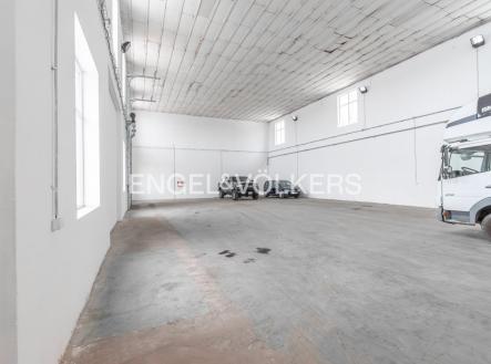 Pronájem komerčního objektu, sklad, 500 m²
