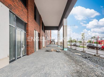 Pronájem obchodní prostor, 291 m²