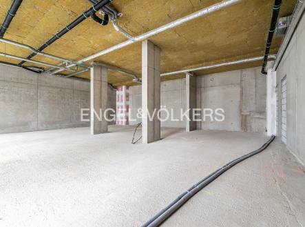 Pronájem obchodní prostor, 291 m²